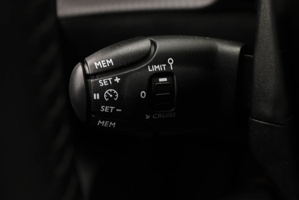Peugeot 208 – foto 17