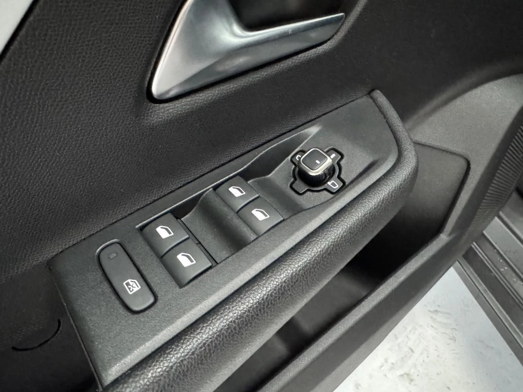 Opel Astra – foto 25