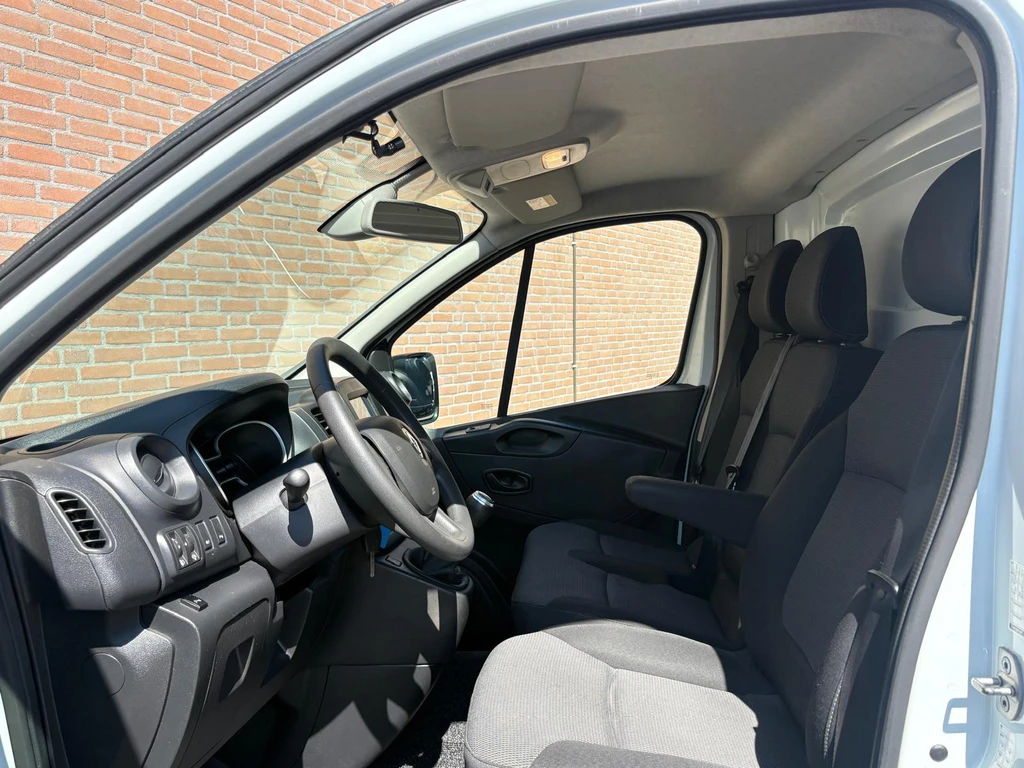 Renault Trafic – foto 12