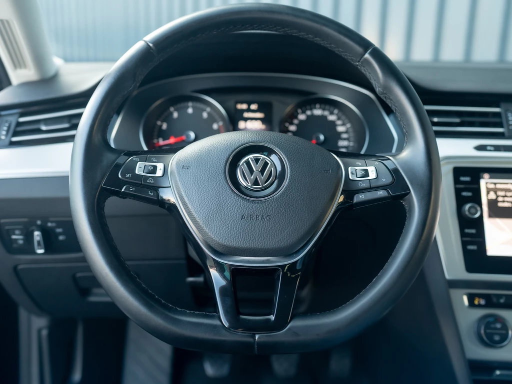 Volkswagen Passat – foto 29
