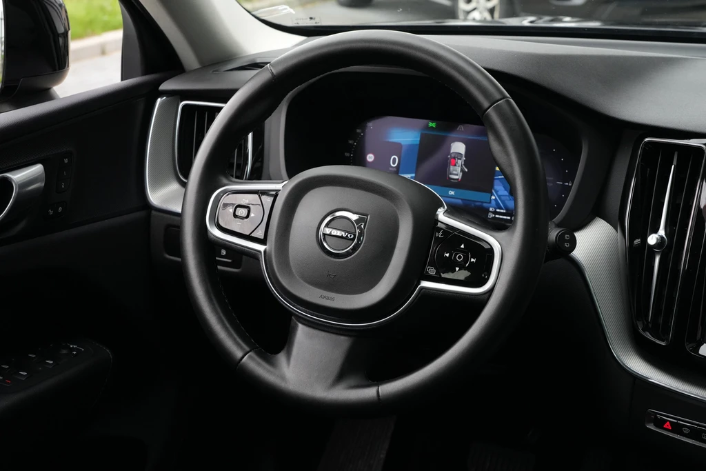Volvo XC60 – foto 8