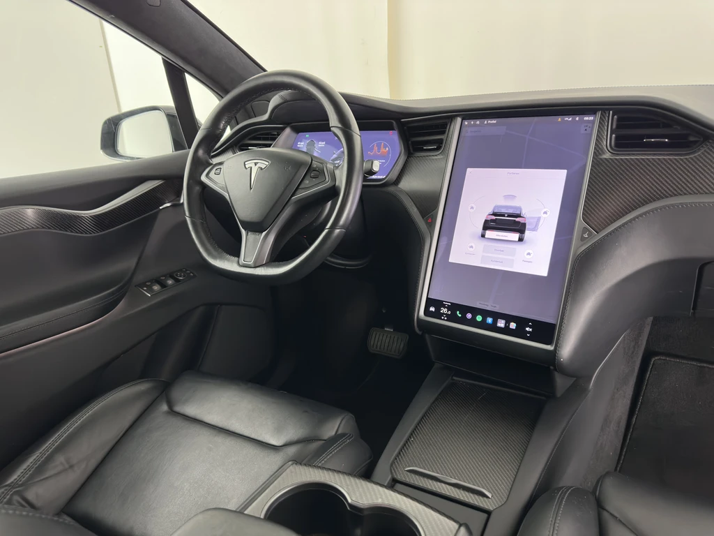 Tesla Model X – foto 11