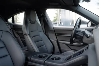 Porsche Taycan – thumbnail 12