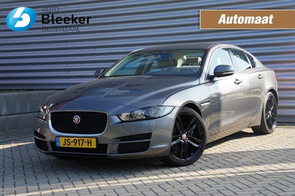 Jaguar XE – foto 1
