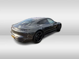Porsche Taycan – thumbnail 2