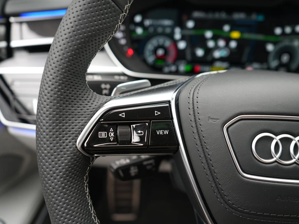 Audi A8 – foto 18