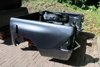 Toyota Hilux – thumbnail 8