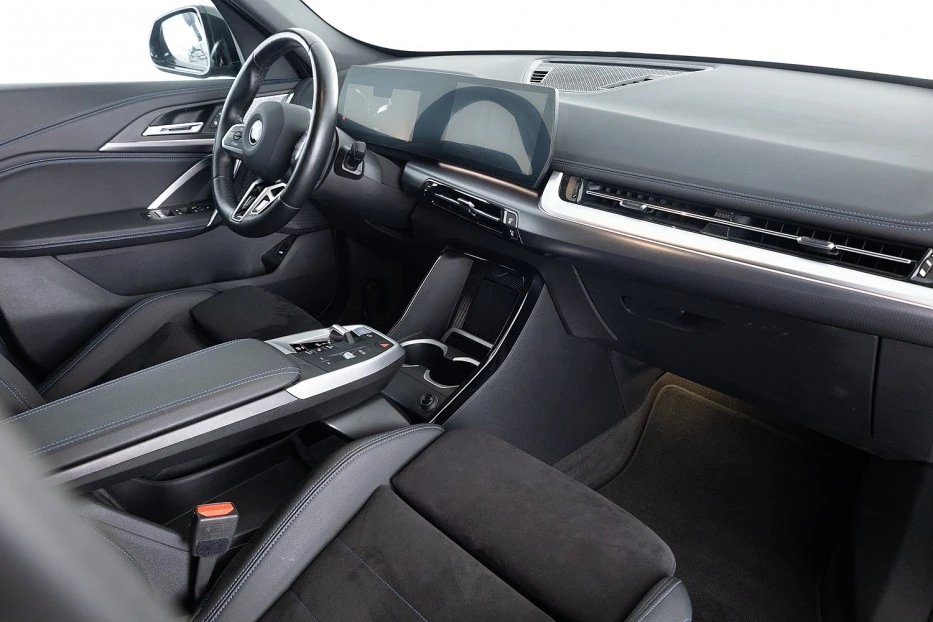 BMW iX1 – foto 9