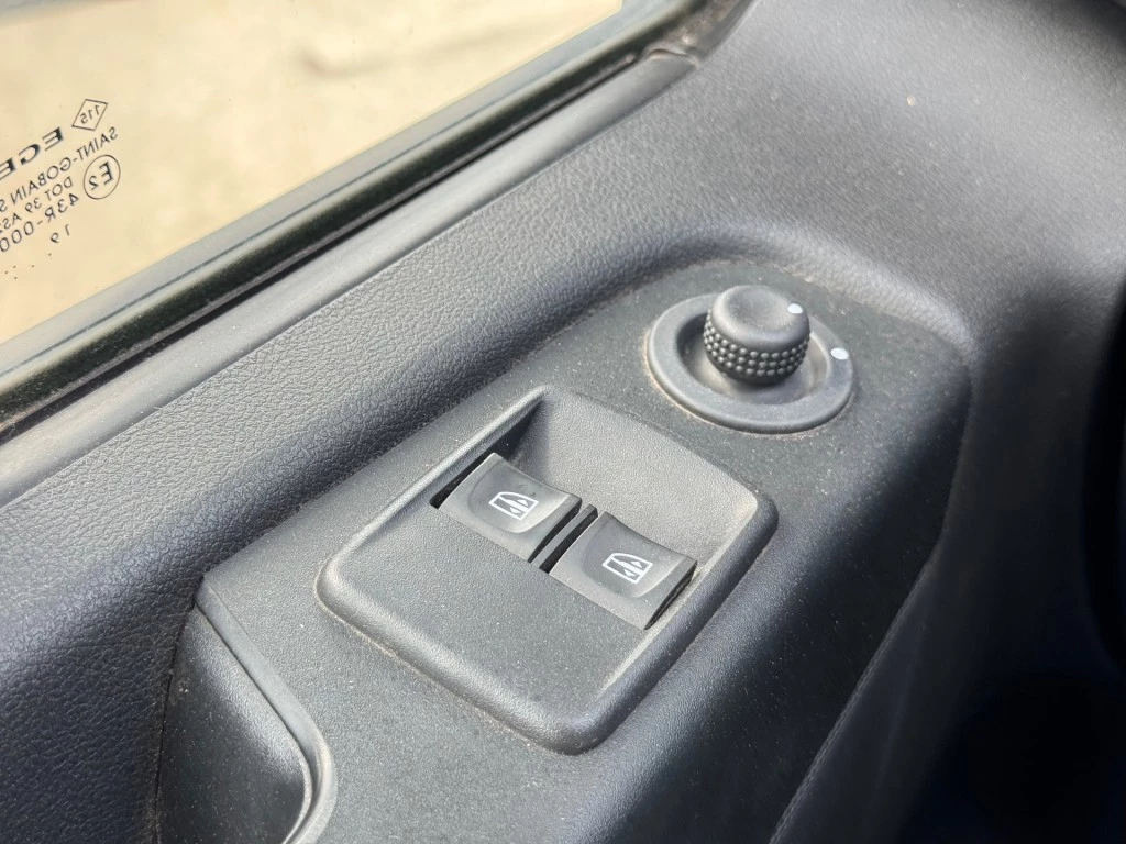 Renault Trafic – foto 14