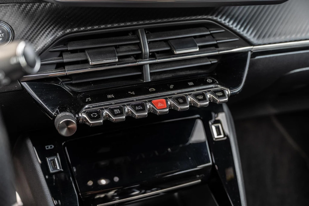 Peugeot 208 – foto 28