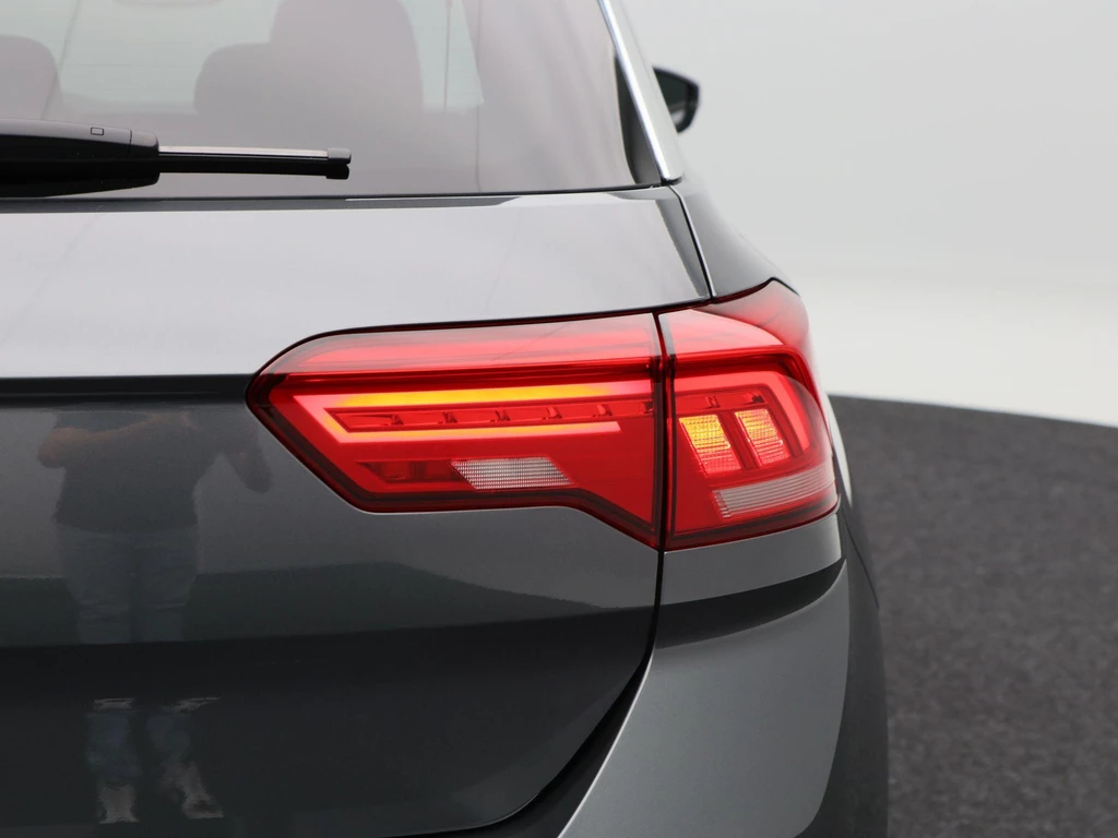 Volkswagen T-Roc – foto 13