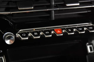 Peugeot 208 – thumbnail 18