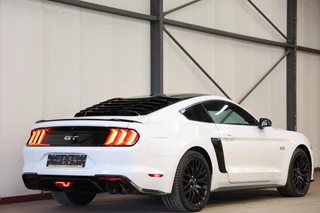 Ford Mustang – thumbnail 7