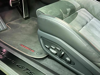 Porsche Taycan – thumbnail 15