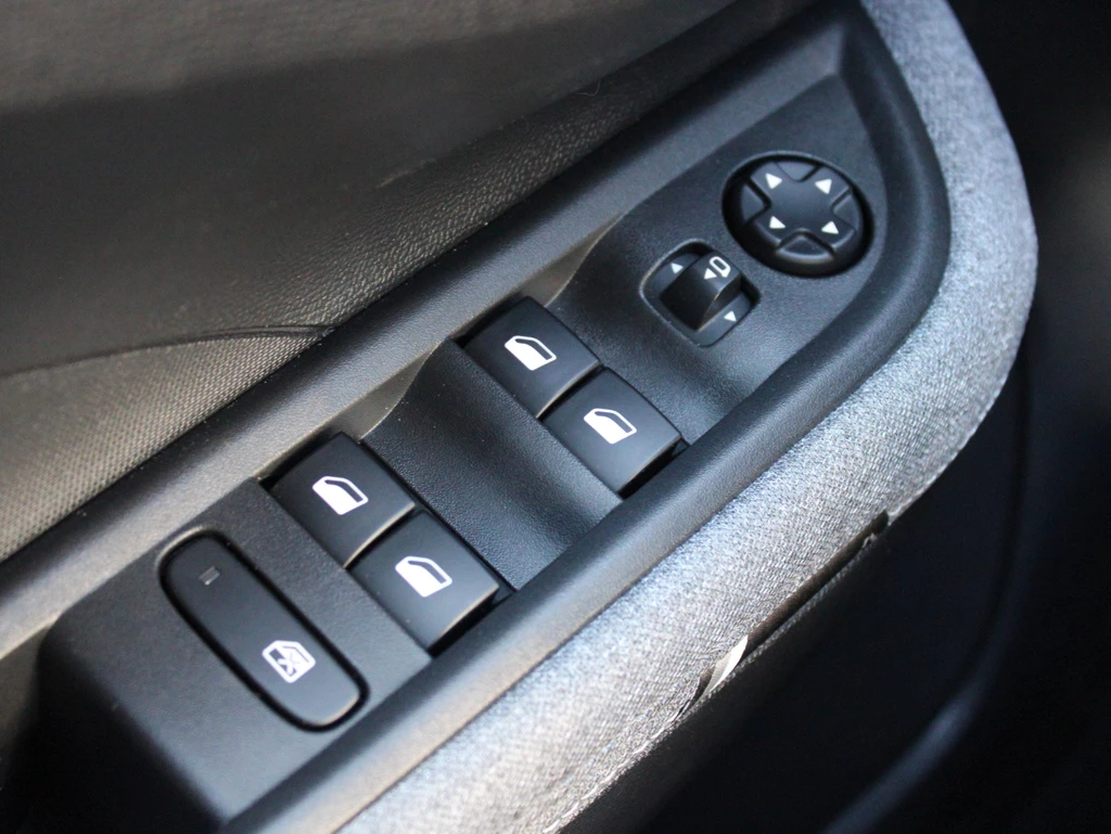 Opel Frontera – foto 30