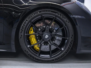 Porsche 911 – thumbnail 9