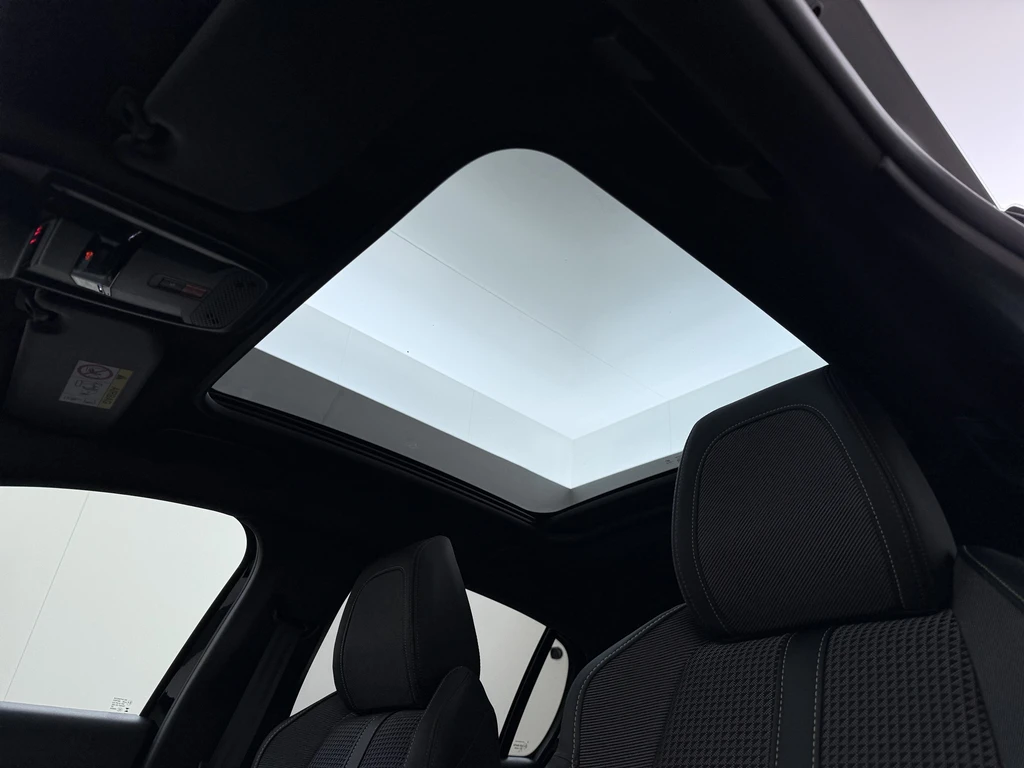 Peugeot e-208 – foto 11