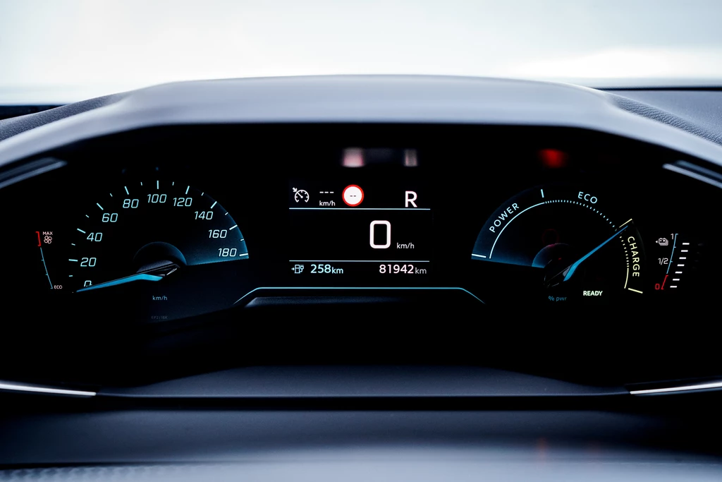 Peugeot e-2008 – foto 23