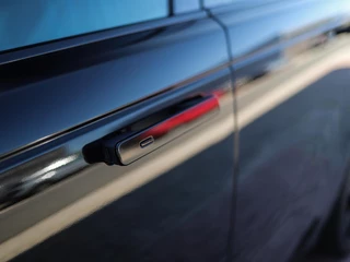 Land Rover Range Rover Velar – thumbnail 24