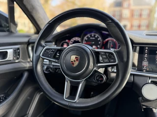 Porsche Panamera – thumbnail 18