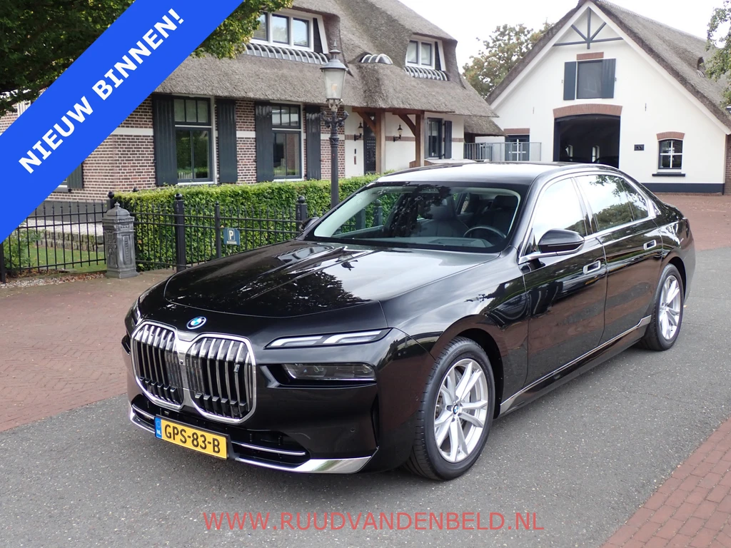 BMW i7 – foto 1