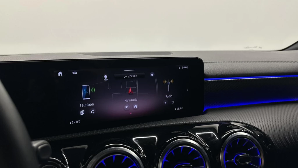 Mercedes-Benz CLA – foto 38