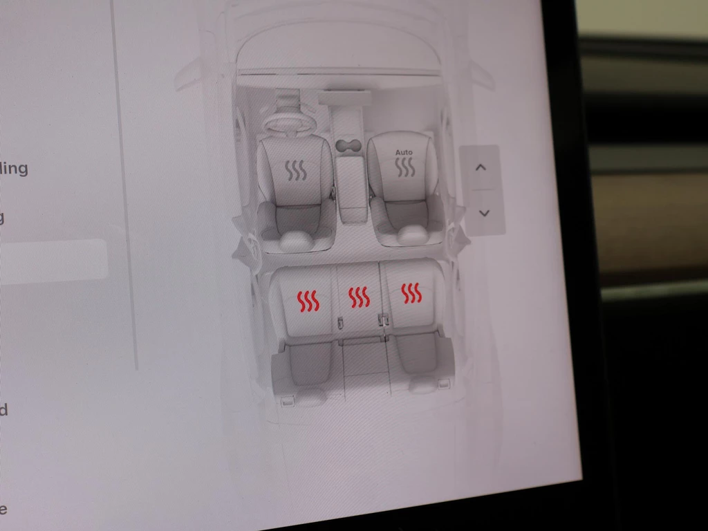 Tesla Model Y – foto 39