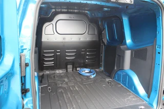 Ford E-Transit Courier – thumbnail 6