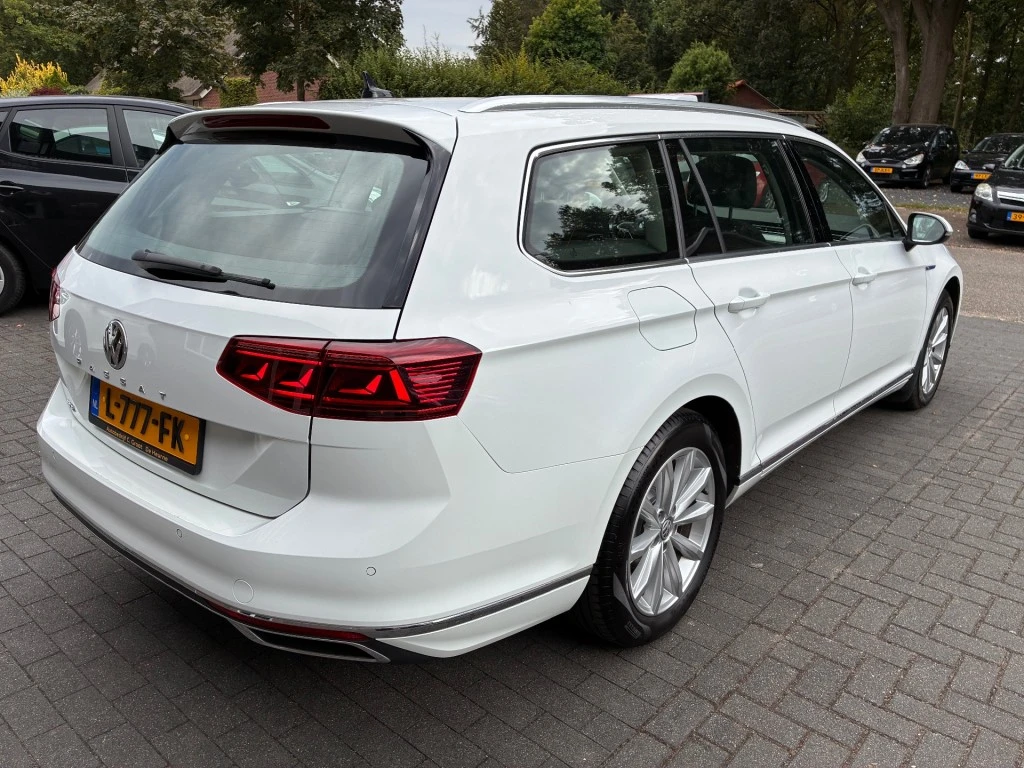 Volkswagen Passat – foto 4
