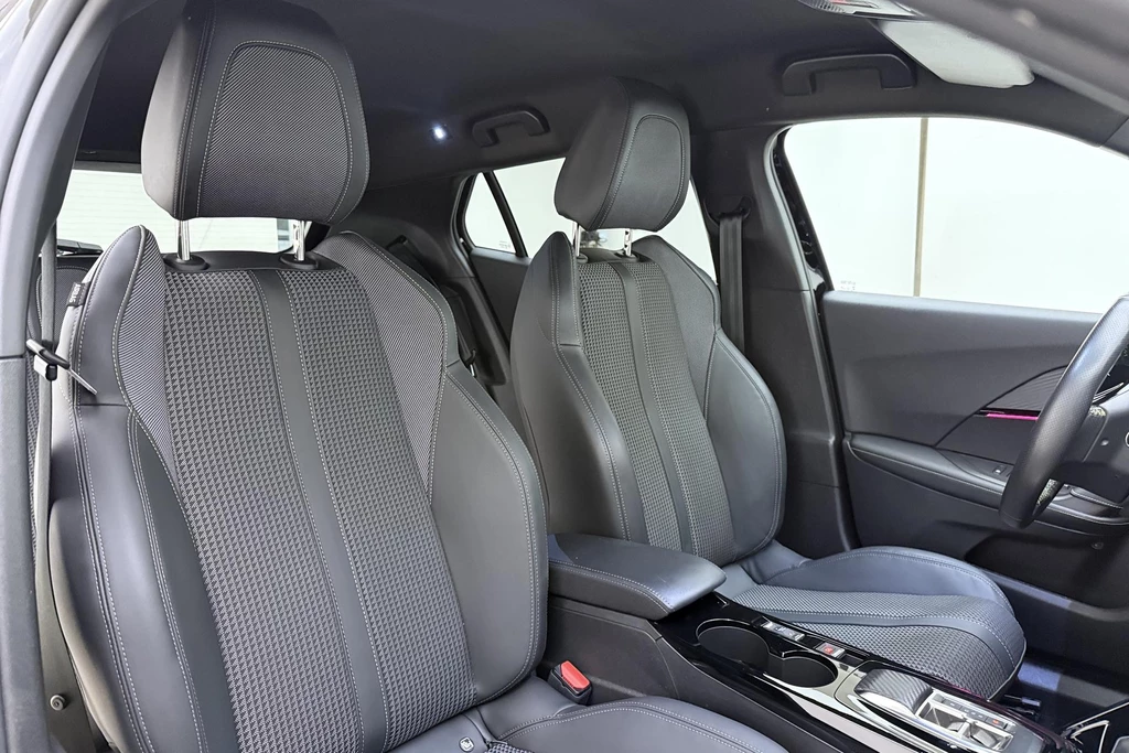 Peugeot e-2008 – foto 13