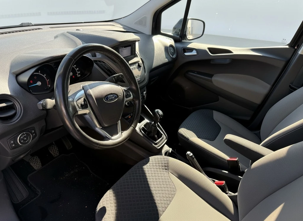 Ford Tourneo Courier – foto 10