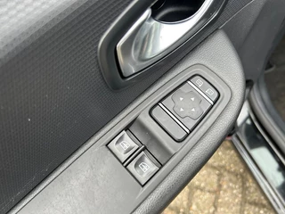 Renault Clio – thumbnail 9