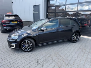Volkswagen Golf – thumbnail 2