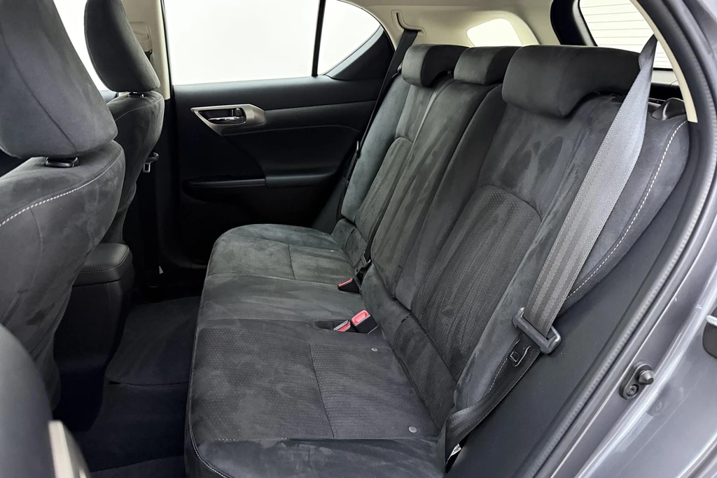 Lexus CT – foto 16