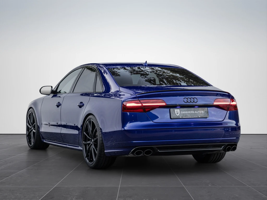 Audi S8 – foto 4
