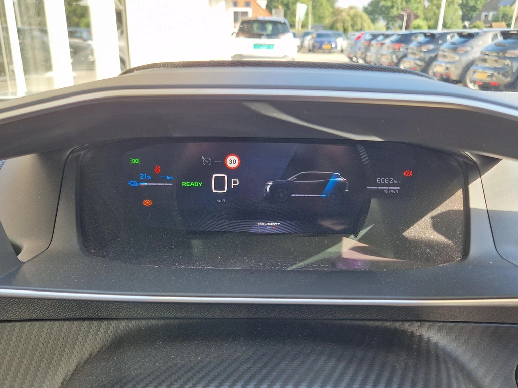 Peugeot e-2008 – foto 16