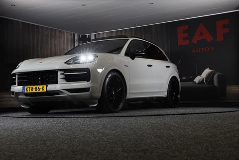 Porsche Cayenne 3.0 S E-Hybrid / 520 Pk / Head Up / 4W Sturing / Acc / Sport Design / Luchtvering / Sport Chrono / Open Pano / 22