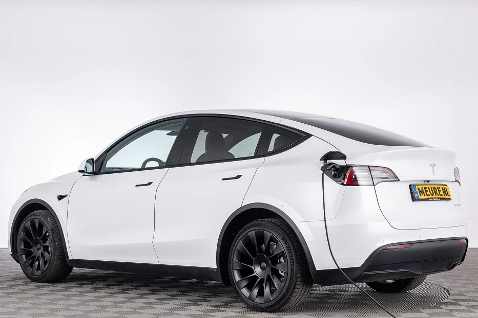 Tesla Model Y – foto 2