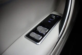Jaguar XF – thumbnail 35