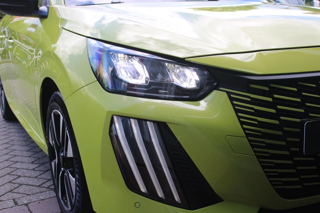 Peugeot 208 – foto 14