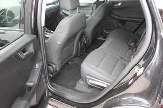 Ford Kuga – thumbnail 12