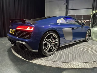 Audi R8 – thumbnail 10