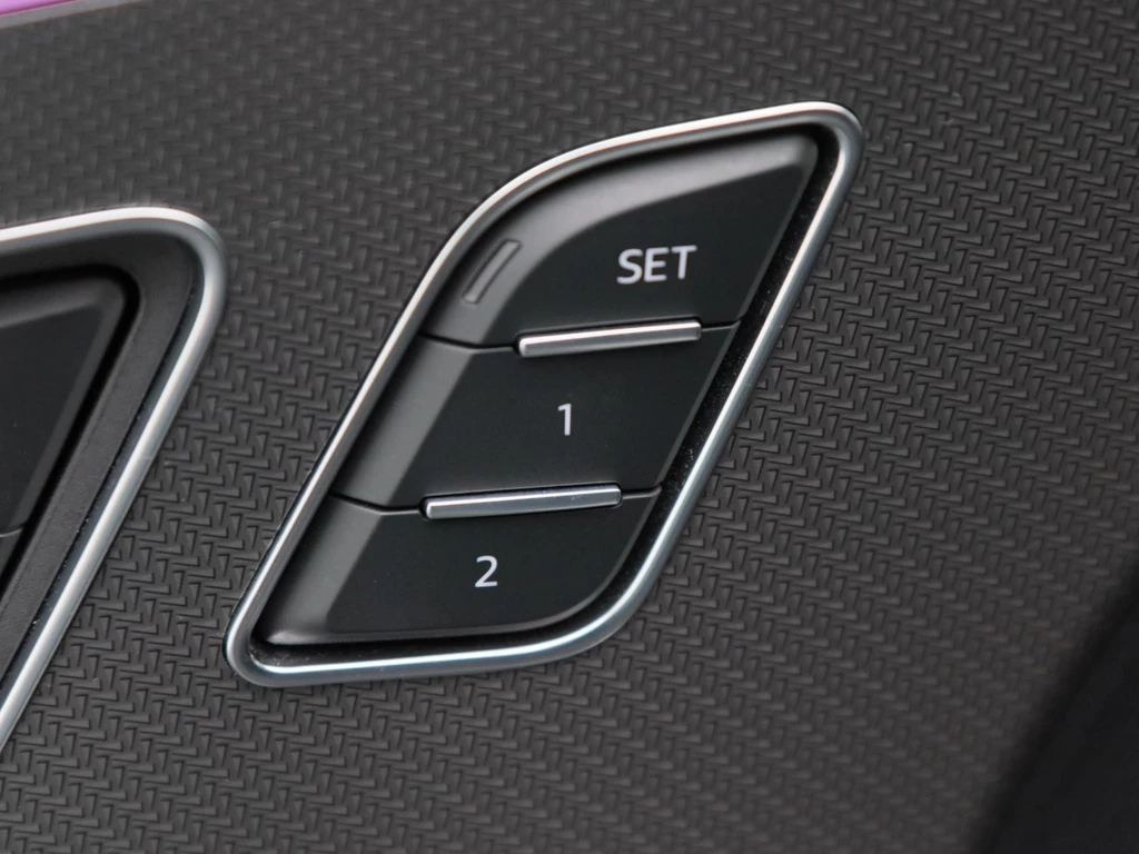 Audi RSQ8 – foto 23