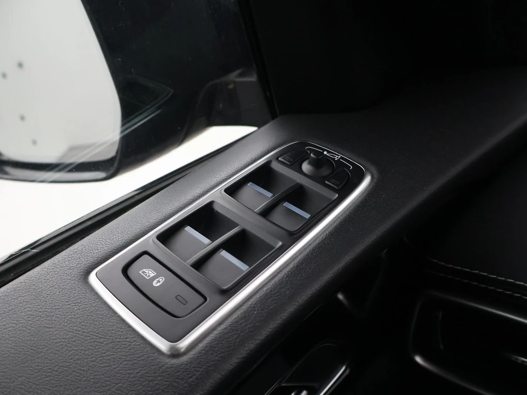 Jaguar F-PACE – foto 42