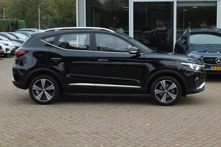 MG ZS EV – thumbnail 2