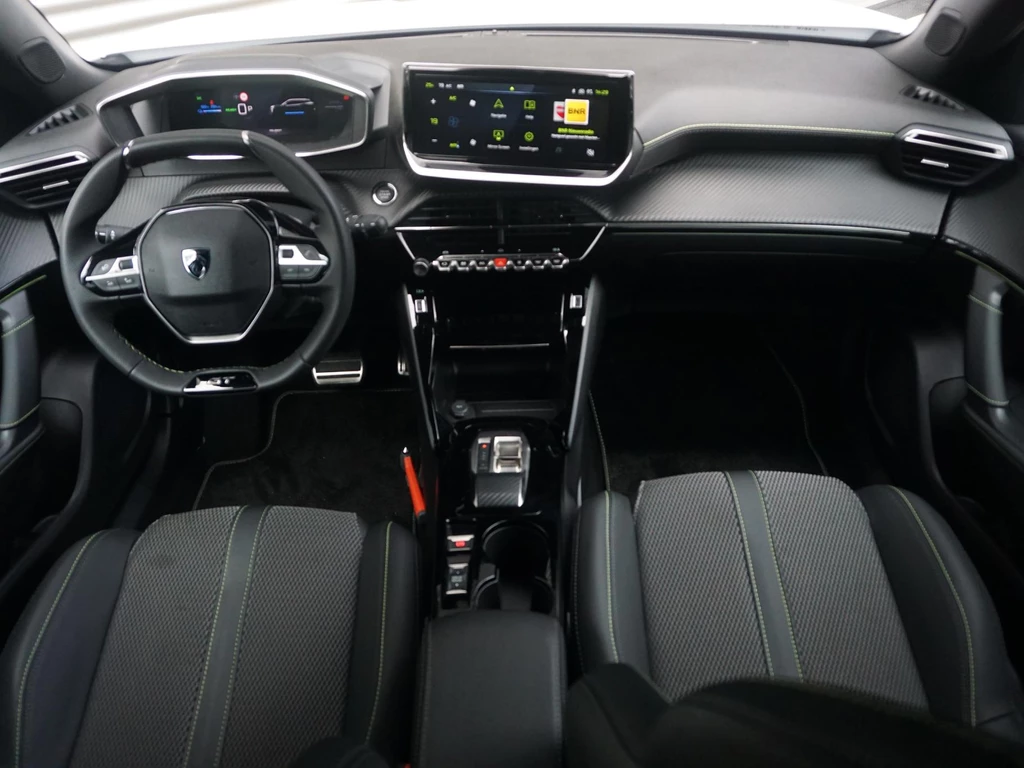 Peugeot e-2008 – foto 12
