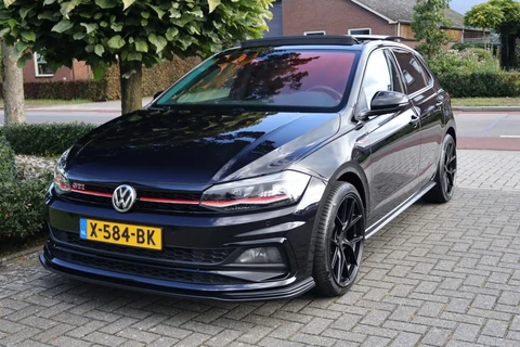 Volkswagen Polo GTI 2.0 TSI (280pk) DSG Pano/LED/Beats/Virtual/Alcantara/18 inch/VOL OPTIES!