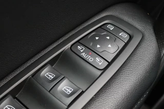 Renault Megane E-Tech – thumbnail 37