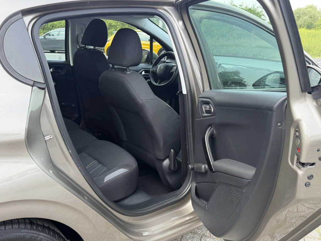 Peugeot 208 – foto 22