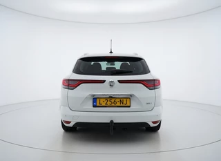Renault Megane E-Tech – thumbnail 4